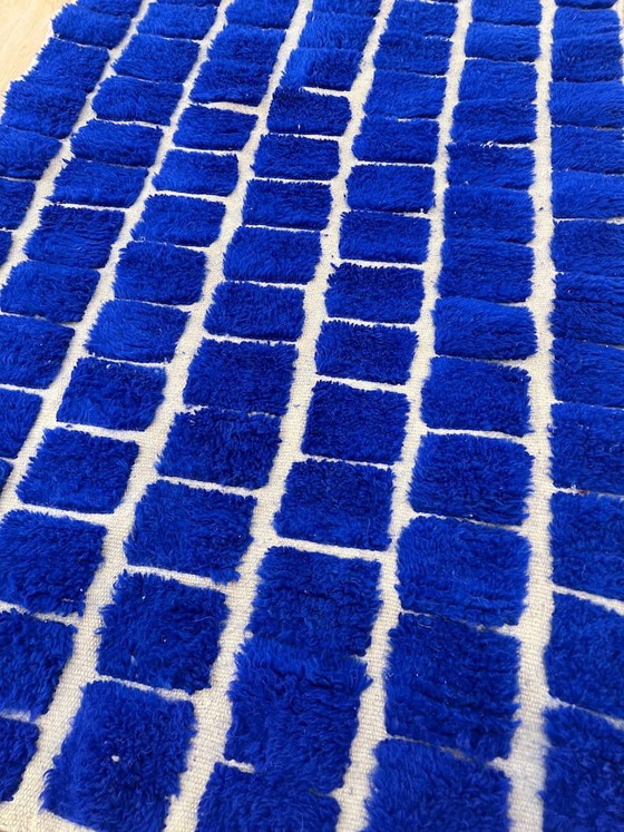 Image 1 of Handmade pure wool rug in blue and white, size 150x250 cm