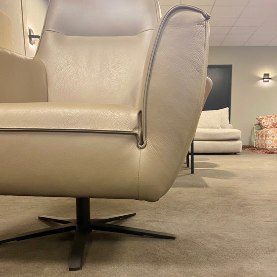 Image 1 of Poltrona girevole Naxos di DN Design