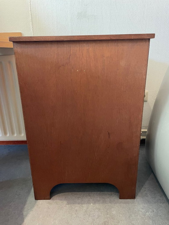 Image 1 of Demi-meuble classique en bois avec tiroirs et portes