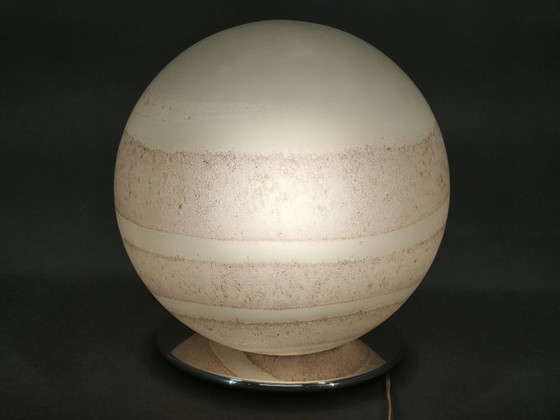 Lámpara de mesa de globo de cristal de Murano Space Age italiana de los años 70 – Lámparas de mesa, Metal (photo 3 of 9)