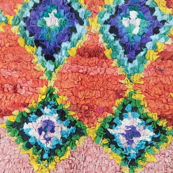 Image 1 of Berber-Boucherouite-Teppich – Handgefertigte recycelte Textilien (160 × 107 cm)