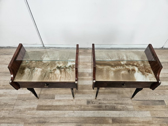 Paar Nachttische aus Mahagoni im Mid-Century-Stil der 1960er Jahre mit doppelten Glasplatten – Wood, Klassiek (photo 5 of 21)