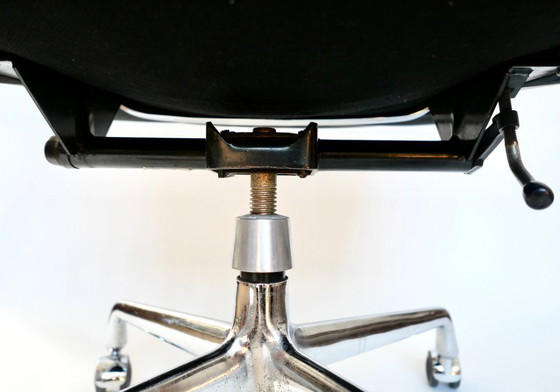Image 1 of Vintage EA 217 Soft Pad office chair Charles & Ray Eames, Herman Miller