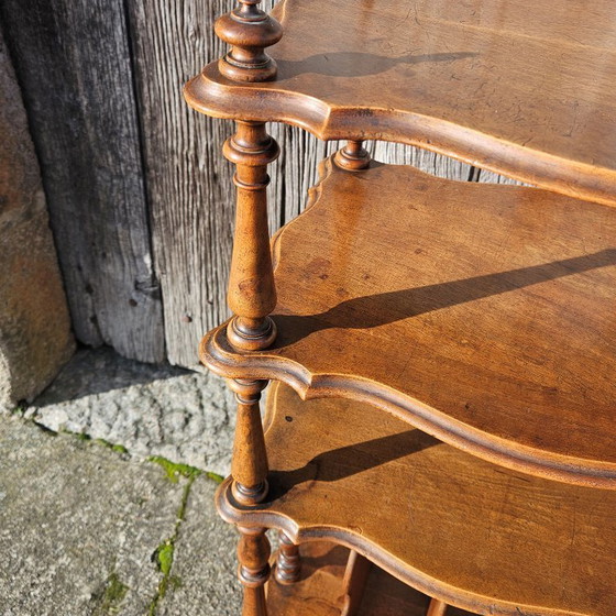 Image 1 of Französisches antikes mobiles Holzregal auf Rollen – viktorianische Konsole – Musikregal – 1920er Jahre