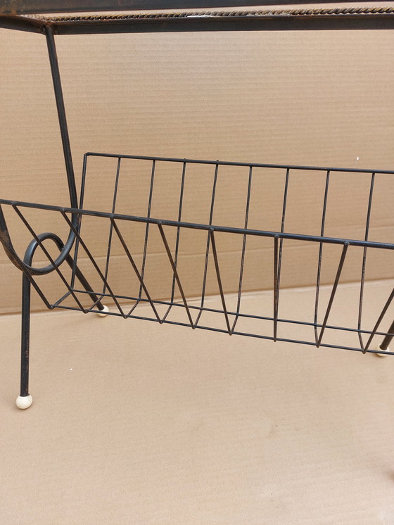 Image 1 of Vintage krantenbak