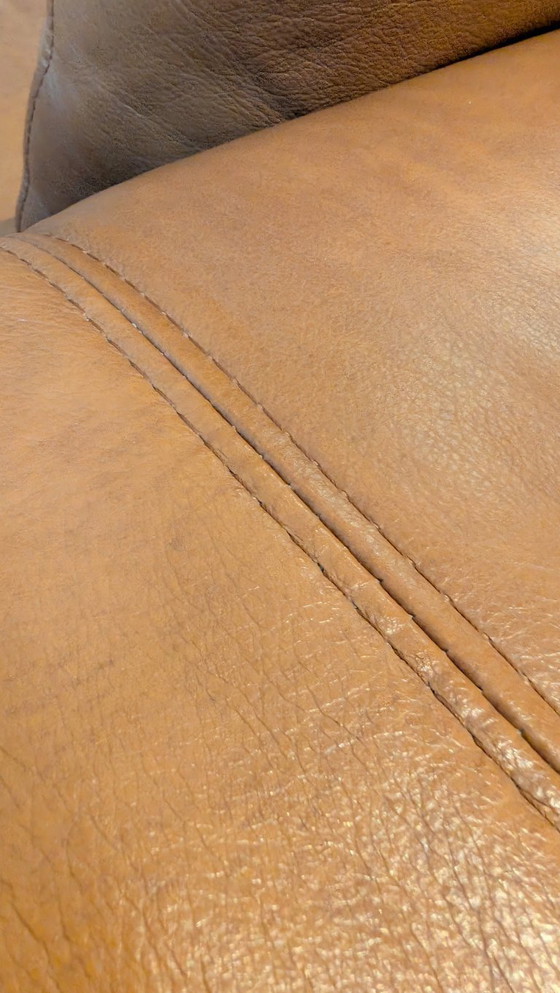 Image 1 of Sofá de cuero coñac de 4 plazas con otomana