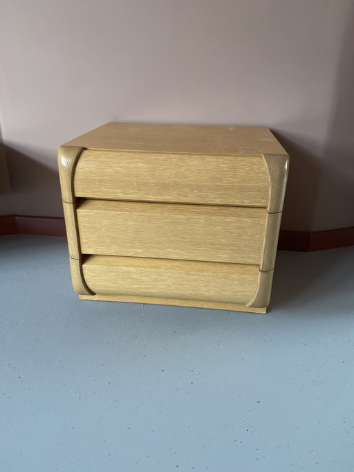 Cassettiera Moser Design – comodino scultoreo – anni '70 Mid-Century Modern