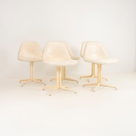 Image 1 of Ensemble de 5 chaises La Fonda – Charles & Ray Eames pour Herman Miller