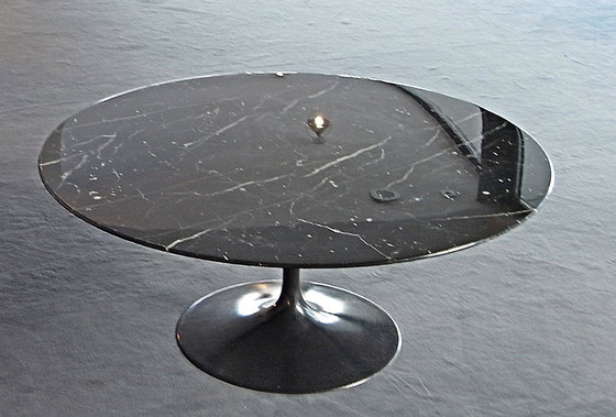 Image 1 of Tulip Coffee Table by Eero Saarinen 1952 for Knoll International, 1980s