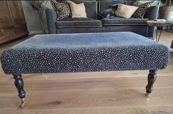 Image 1 of Blauwe bank incl bijpassende hocker en kussenhoezen