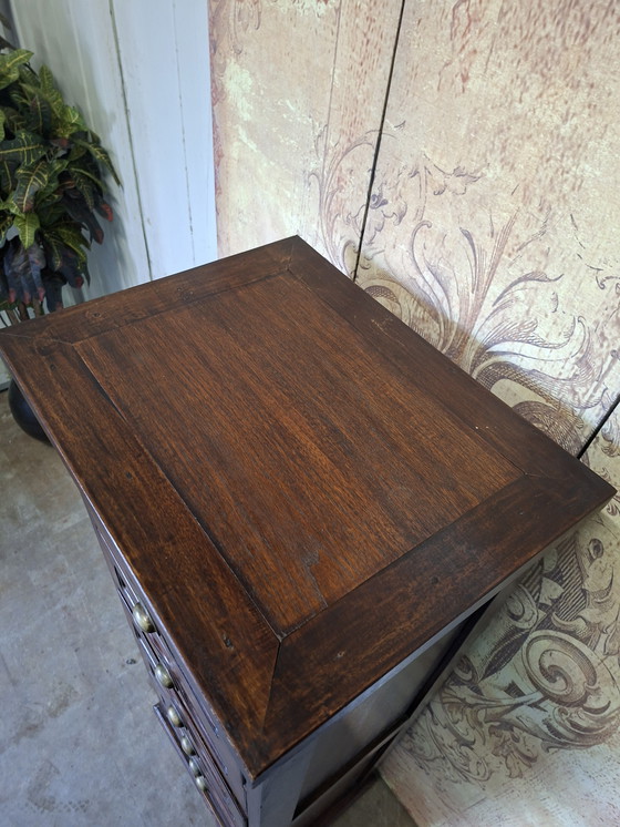 Image 1 of Cassettiera classica, mobiletto porta medicinali, schedario, dimensioni 50x40cm e altezza 148cm.