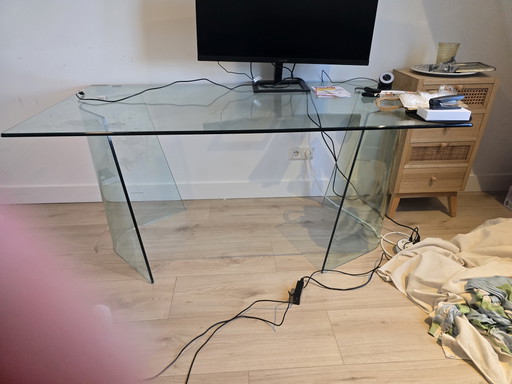 Prachtig Bureau Glas Met Handgeblazen Poten