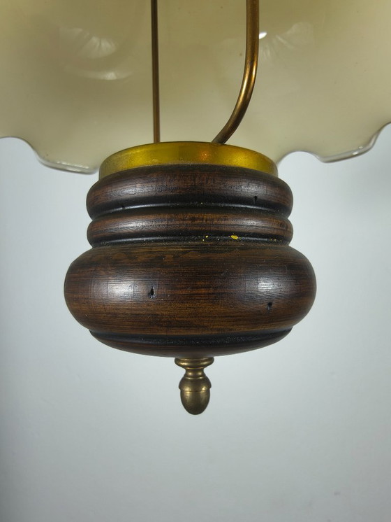 Image 1 of Lámpara colgante antigua de cristal opalino amarillo, 1920-1930