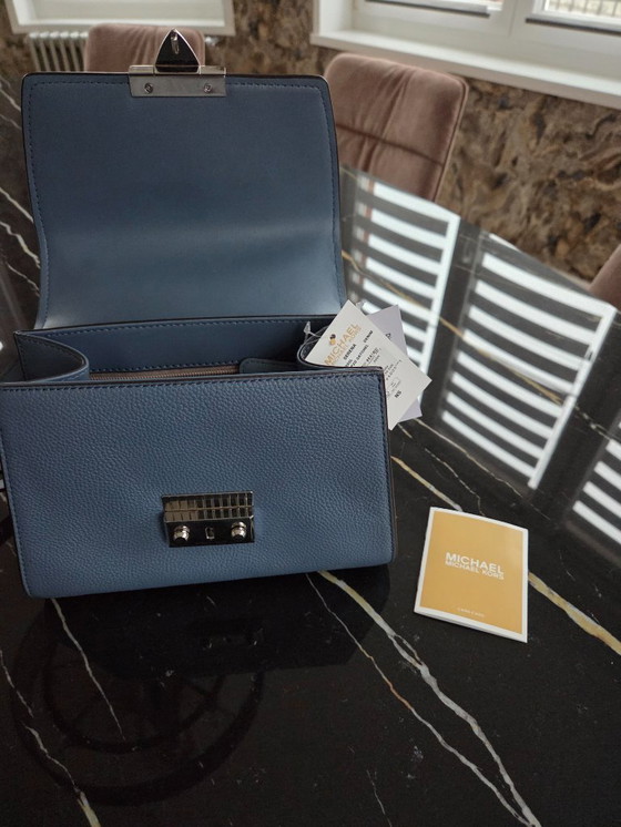 Image 1 of MICHAEL KORS Kleine tas met schouderband en ketting, gloednieuw met prijskaartjes! (ref 4167)