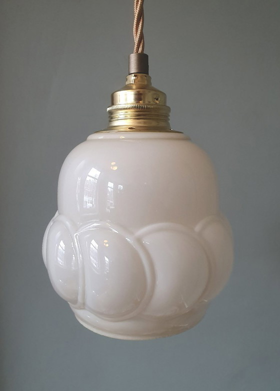 Image 1 of Vintage Hanglamp - Opaline Glas Met Bolpatroon - Gedraaid Textielsnoer