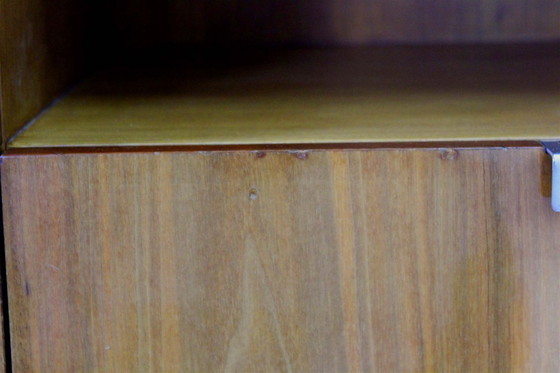 Image 1 of Kledingkast van essen- en walnoothout uit het midden van de 20e eeuw, afkomstig uit Jitona, jaren 60.