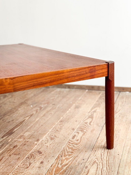 Image 1 of Mesa de centro danesa de teca de mediados de siglo, artesanía en madera maciza