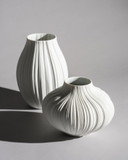 Martin Freyer für Rosenthal „Plissée“ Biskuitporzellan-Vasen-Duo, Deutschland 1968