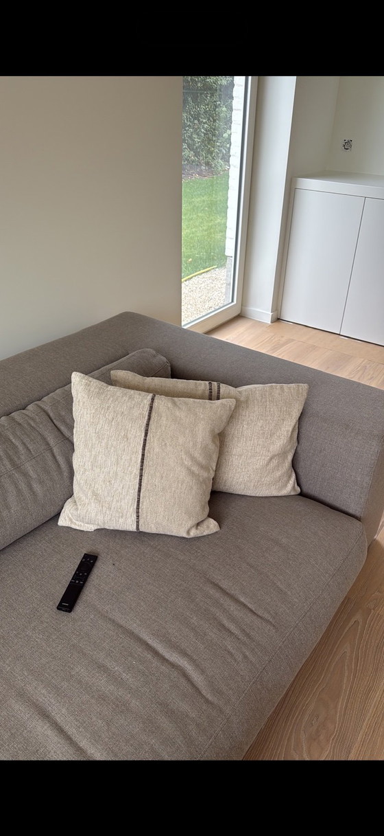 Image 1 of Modernes graues Sofa zu verkaufen