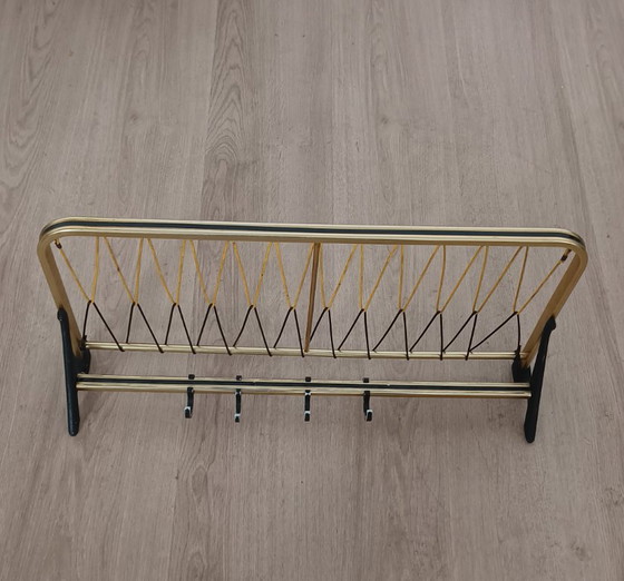 Distinctive 1950s string coat rack – Metal, Plastic (photo 5 of 10)