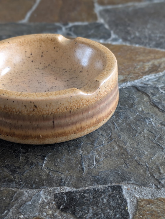 Image 1 of Cendrier en céramique vintage des années 60 ou 70, style milieu du siècle