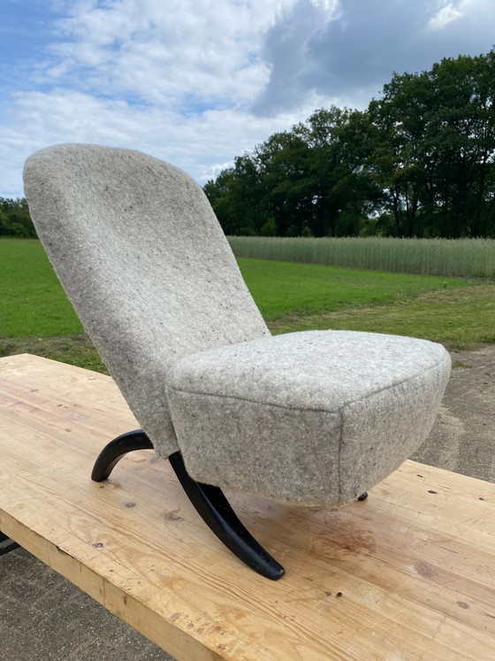 Artifort Congo Design Chair – Chairs and lounge chairs, Wood, Wool (photo 3 of 5)