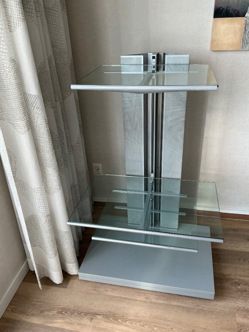 Élément de télévision mobile pour les Yuppies