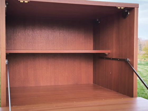 Image 1 of Secretario Pierre Guariche de Meurop