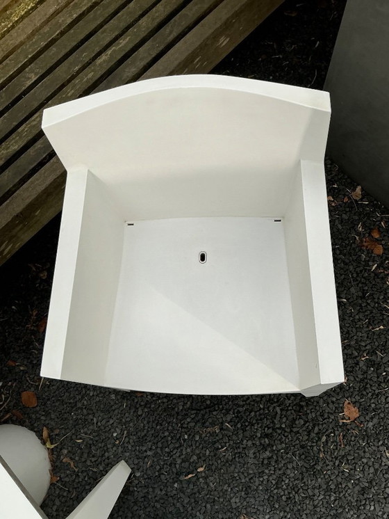 Image 1 of 4 chaises d'extérieur en amidon.