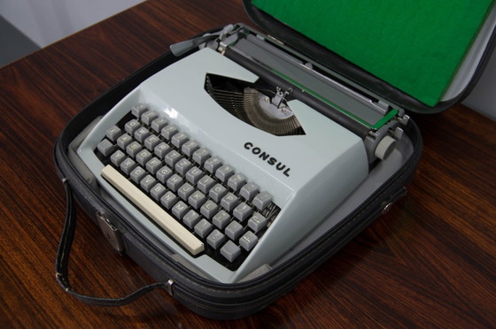 Image 1 of Máquina de escribir / Cónsul de mediados de siglo, 1960