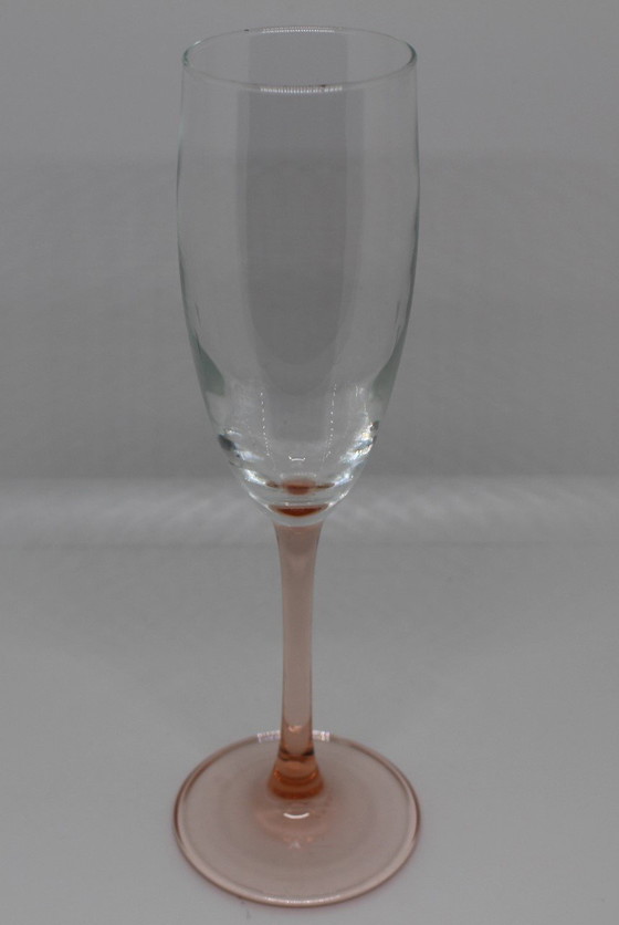 Image 1 of Juego de 4 copas de champán Luminarc rosa, modelo &quot;La flûte rosée&quot;