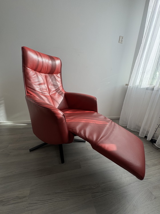 Image 1 of Zweifacher elektrischer Relaxsessel aus rotem Leder / wiederaufladbarer Stuhl