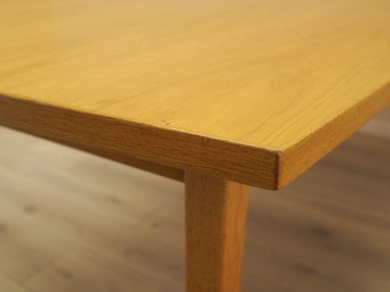Image 1 of Essenhouten tafel, Deens design, jaren 70, gemaakt in Denemarken.