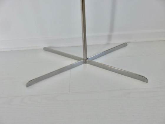 Image 1 of Mesa auxiliar "Roche Bobois" de plexiglás y metal cromado, Francia, años 80