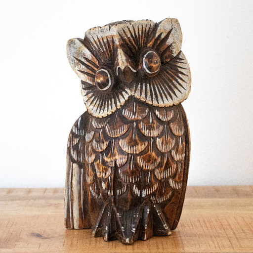 Handgeschnitzte und bemalte Eule, indonesische Volkskunst – decoratieve objecten, Wood