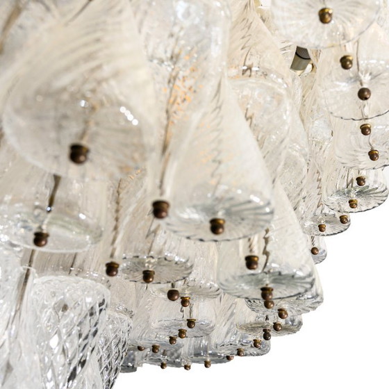 Image 1 of Grande lampadario degli anni '60 dell'iconico Hilton Hotel di Amsterdam attribuito a Seguso