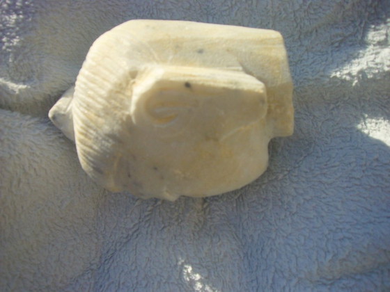 Image 1 of Tête asiatique (Bouddha ?) en pierre blanche, environ 14 cm de haut et vintage ?