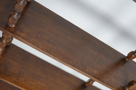 Image 1 of Bibliothèque/étagère murale à bobines en chêne français style années 50