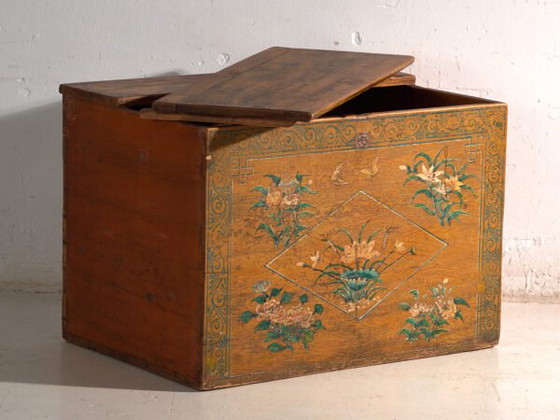 Antieke Chinese beschilderde kist van iepenhout – China, circa 1900 – Opbergkast (photo 27 of 40)
