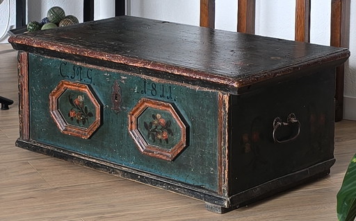 Antique Dutch chest 