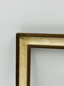 Cornice vintage color crema e oro antico