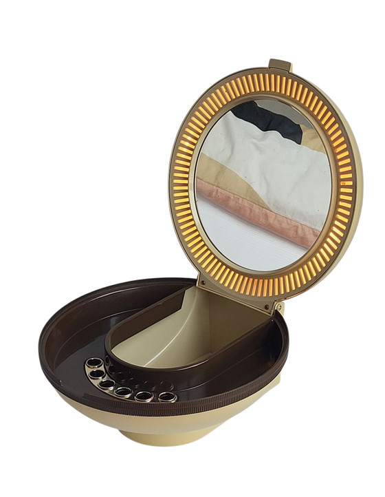 Image 1 of Make-up artist UFO Flair Holland