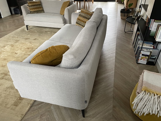 Image 1 of Bancos Moos Dyyk