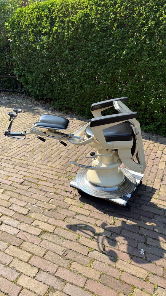 Image 1 of Vintage Siemens Sirona “D” Tandartsstoel (ca. 1950–1960)