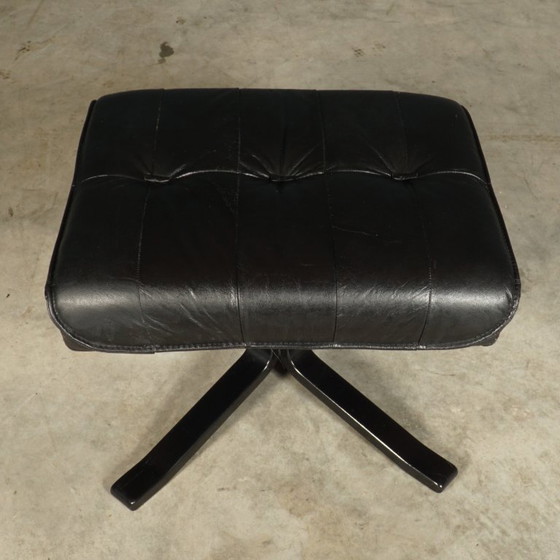 Image 1 of Vintage Unico draaifauteuil met hocker – jaren 70