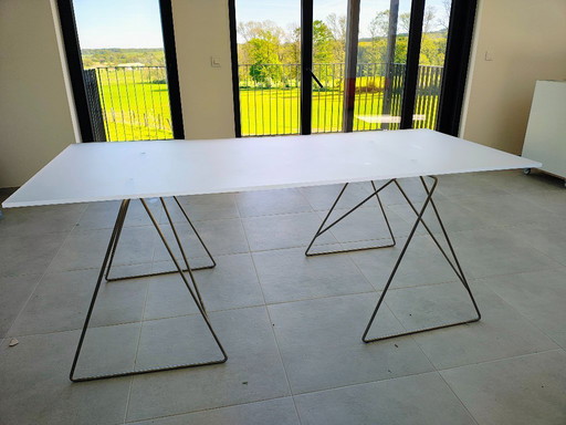 ZAGZAG roestvrijstalen tafelpoten met plexiglas blad, designstudio ZVELT, uniek stuk!
