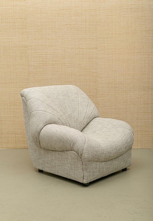 Poltrona a conchiglia italiana DEDAR, rivestita