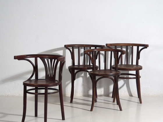 Sedie antiche Thonet con braccioli (c.1920). Set di 4 pezzi #3 – Poltrone (photo 2 of 40)