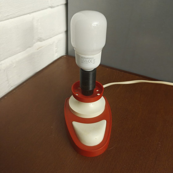 Rare Massive Space Age Table Lamp – Unique Red & White Vintage Design (1970s) – Plastic (photo 4 of 9)