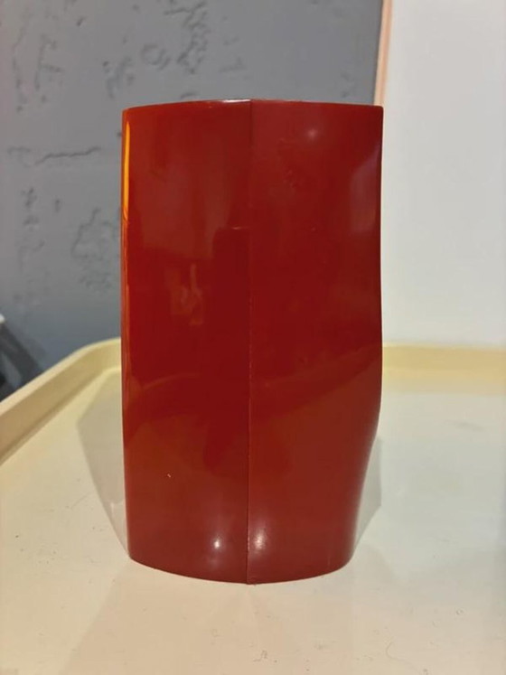 Rhythm Wecker, rotes Space Age Gehäuse, schwarzes Zifferblatt, Japan, 1970er, Dekorative Objekte, Kunststoff (Foto 2 von 6)